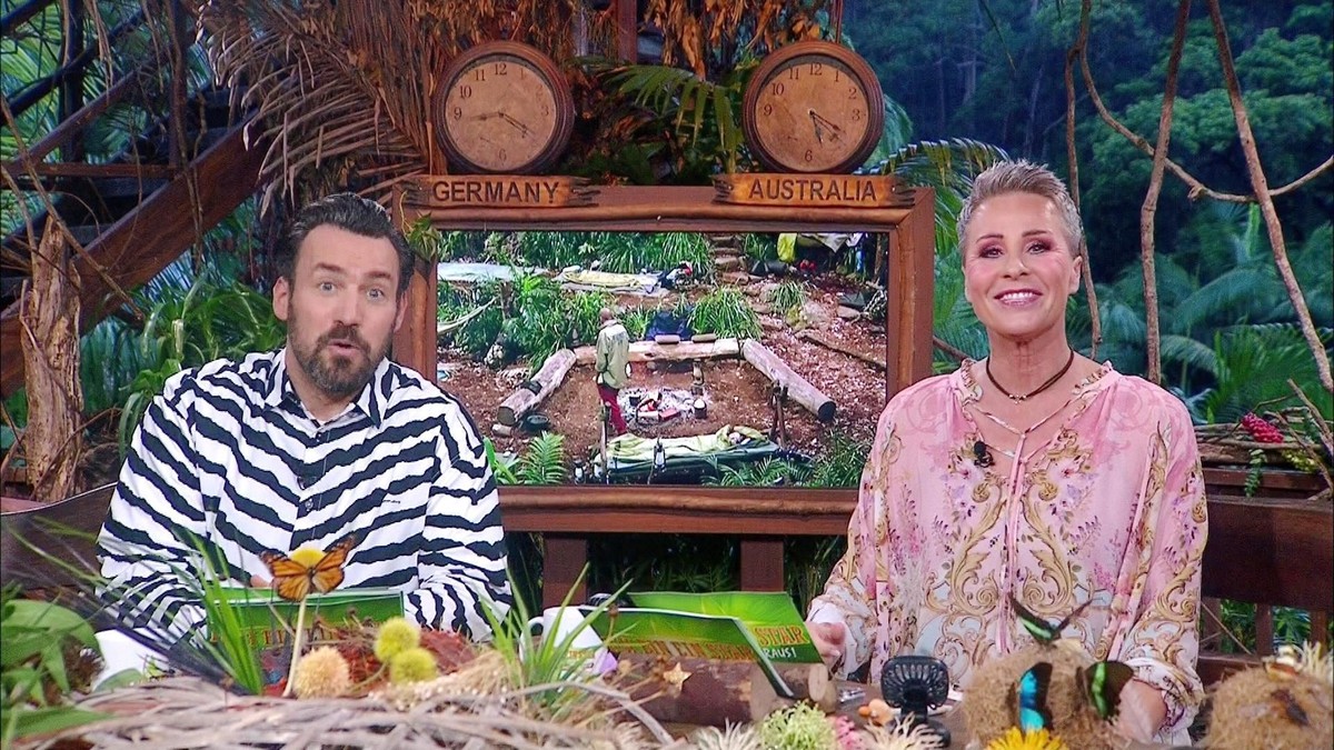 Die Moderatoren Sonja Zietlow und Jan Köppen im Baumhausstudio.

+++ Die Verwendung des sendungsbezogenen Materials ist nur mit dem Hinweis und Verlinkung auf RTL+ gestattet. +++