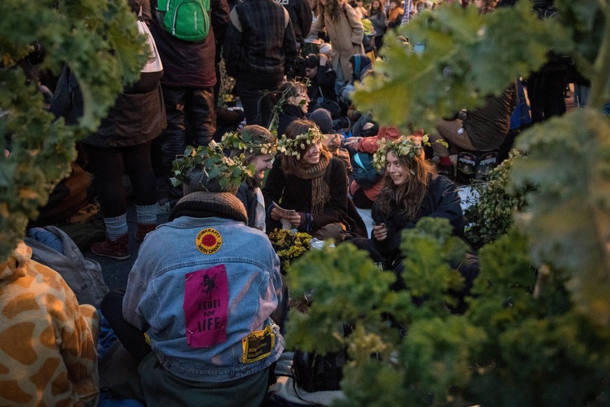 Teilnehmer der Demonstration Extinction Rebellion am Montag, den 7. Oktober 2019 bei einer Stra