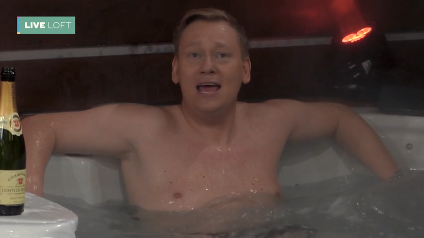 “Celebrity Big Brother”: la guest star tira Blank Live