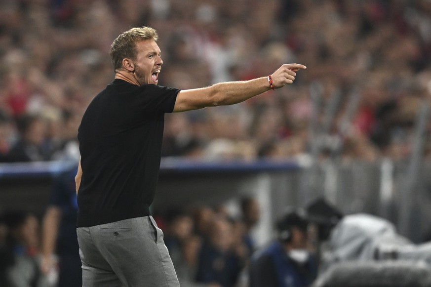 Bayern&#039;s head coach Julian Nagelsmann reacts during the Champions League, group C soccer match between Bayern Munich and Barcelona at the Allianz Arena in Munich, Germany, Tuesday, Sept. 13, 2022 ...