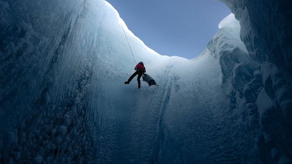 Lars Ostenfeld bezeichnet "Into the Ice" auch als "Abenteuerfilm".