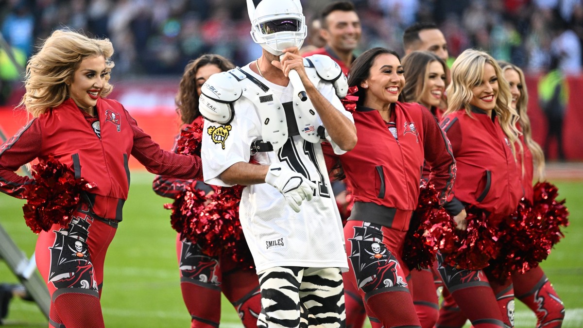 Nfl: Was Zur Hölle! Star Basketballerin Motzt Über Nfl Spiel - iak37fa