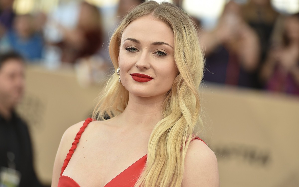 ARCHIV - 29.01.2017, USA, Los Angeles: Sophie Turner kommt zur Verleihung der 23. Screen Actors Guild Awards. (zu dpa: