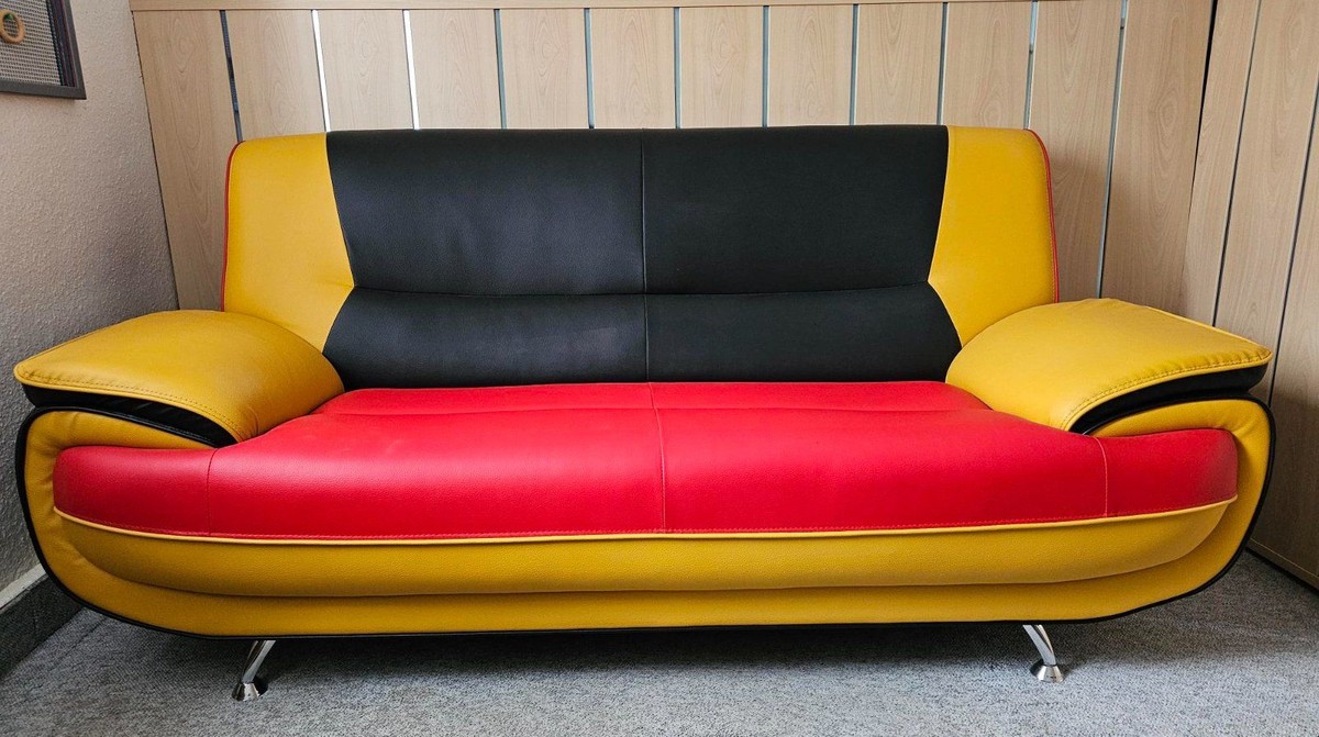 Was bleibt zu der Couch anderes zu sagen als "uff".