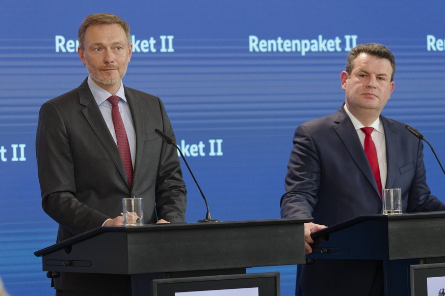 Heil und Lindner stellen Rentenpaket II vor 2024-03 05 - Deutschland, Berlin - Pressekonferenz von Hubertus Heil SPD, Bundesminister f