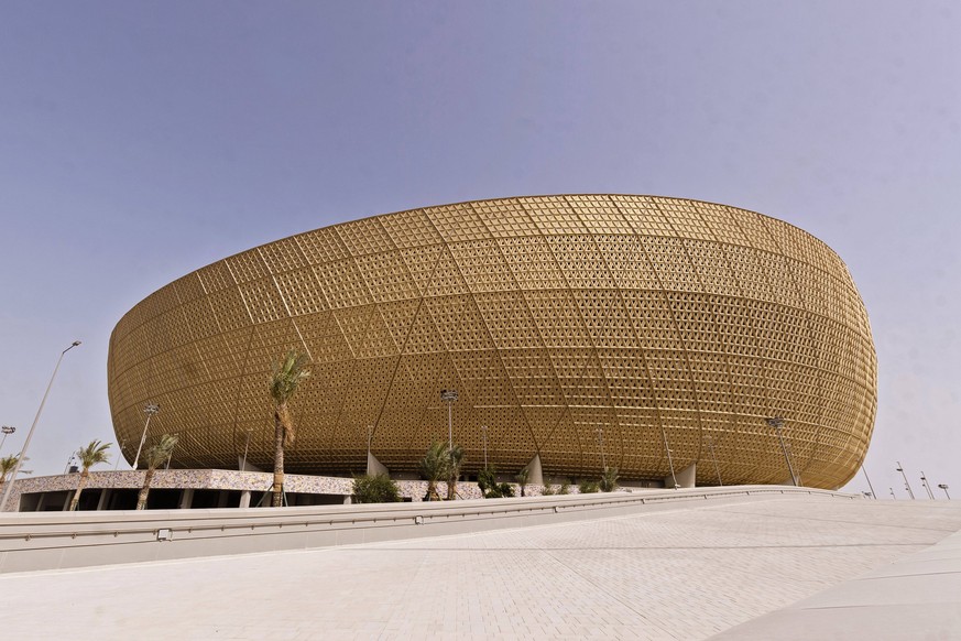 01.04.2022, Vorschau zur Fussball Weltmeisterschaft 2022 in Katar, VAE. Lusail-Stadion - FIFA World Cup, WM, Weltmeisterschaft, Fussball Stadium Katar in der Planstadt Lusail bei Doha, Es bietet Platz ...