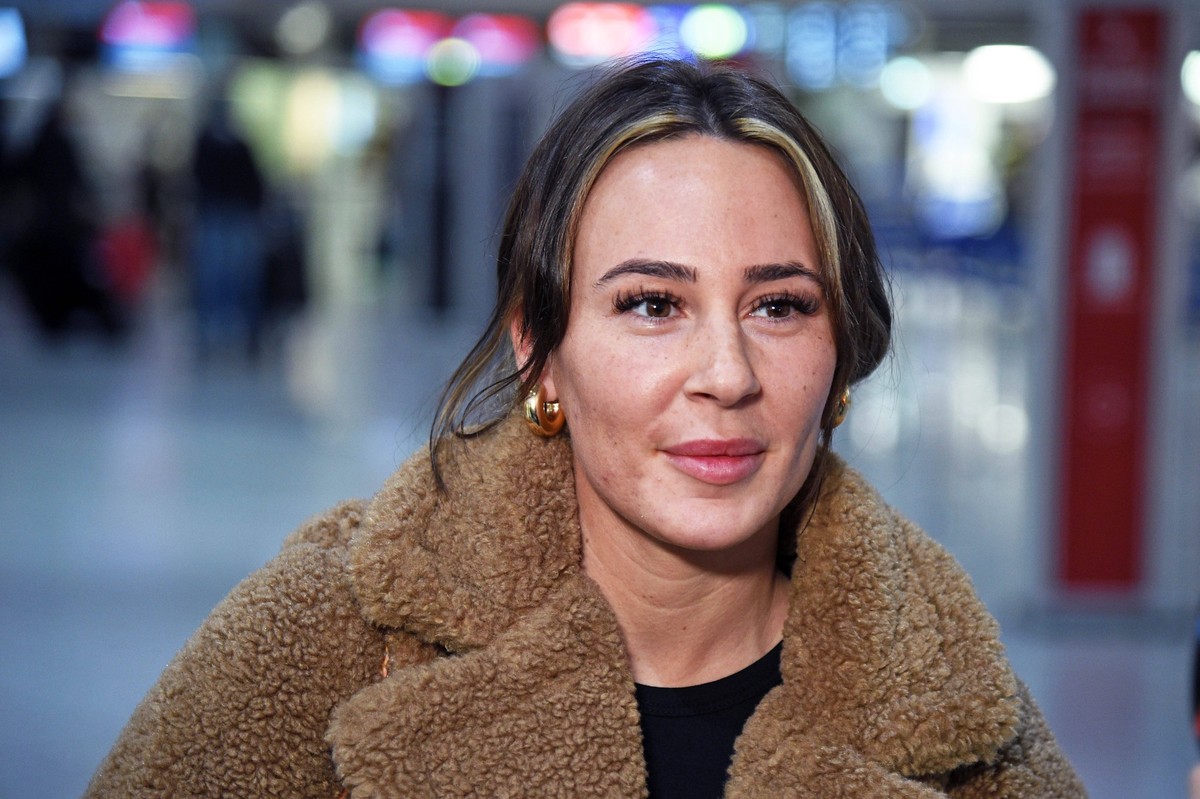 Alessia Herren - Abflug der Kandidaten der RTL-TV-Show ICH BIN EIN STAR HOLT MICH HIER RAUS Dschungelcamp nach Australien am Frankfurt International Flughafen in Frankfurt am Main am 18.01.2025 *** Al ...