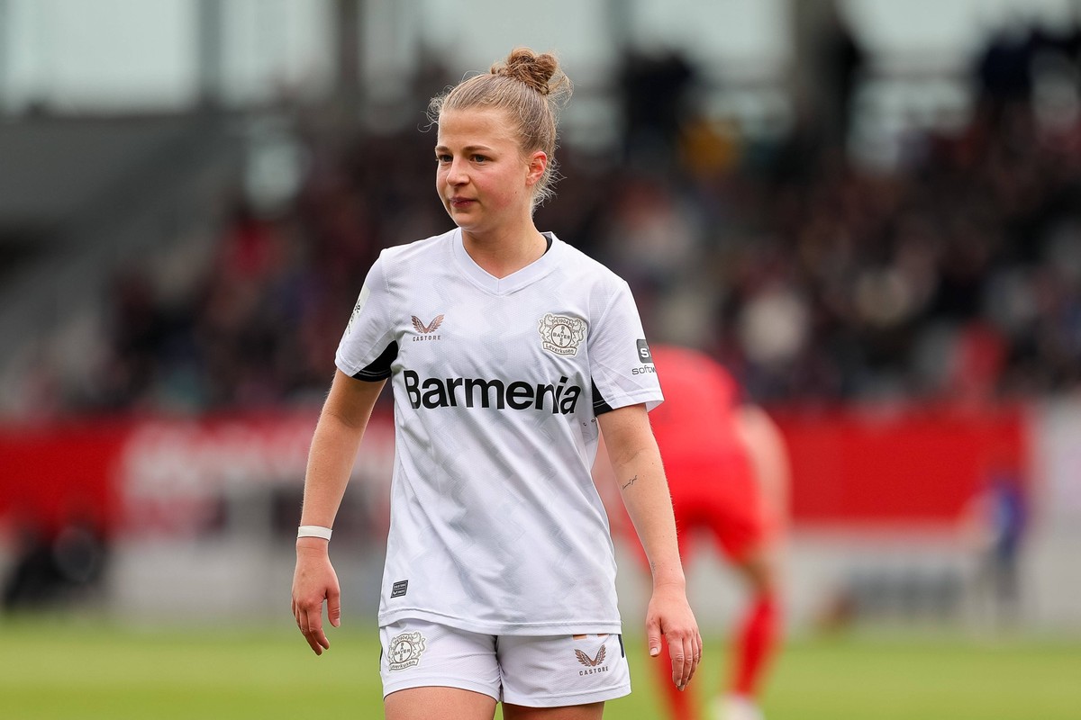 Kristin Koegel Bayer 04 Leverkusen, 11, GER, FC Bayern Muenchen vs. Bayer 04 Leverkusen, Fussball, Google Pixel Frauen-Bundesliga, 18. Spieltag, Saison 2024/2025, 30.03.2025, DFB REGULATIONS PROHIBIT ...
