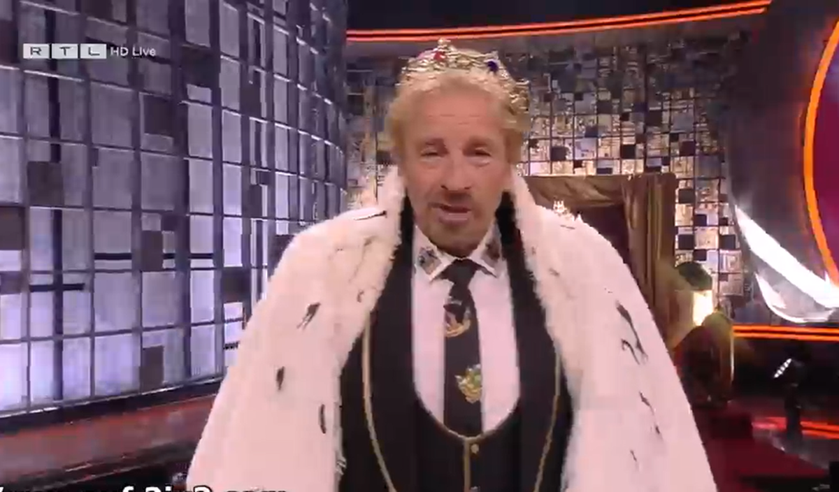 Zu Anfang bekam Thomas "Der Viertel nach Achte" Gottschalk die Krone als Samstagabend-König aufgesetzt.