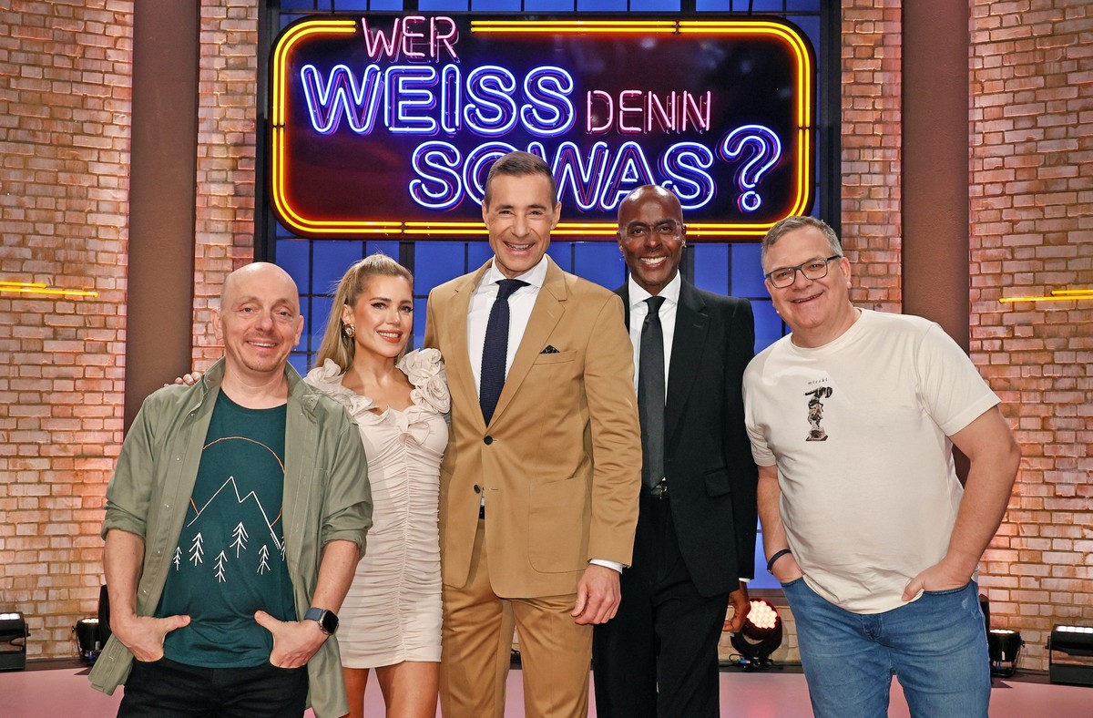 ARD WER WEISS DENN SOWAS? FOLGE 1156, &quot;Sylvie Meis und Bruce Darnell&quot;, am Freitag (19.04.24) um 18:00 Uhr im ERSTEN.
Moderator Kai Pflaume (M.) und seine Rateteam-Kapitäne Bernhard Hoëcker ( ...