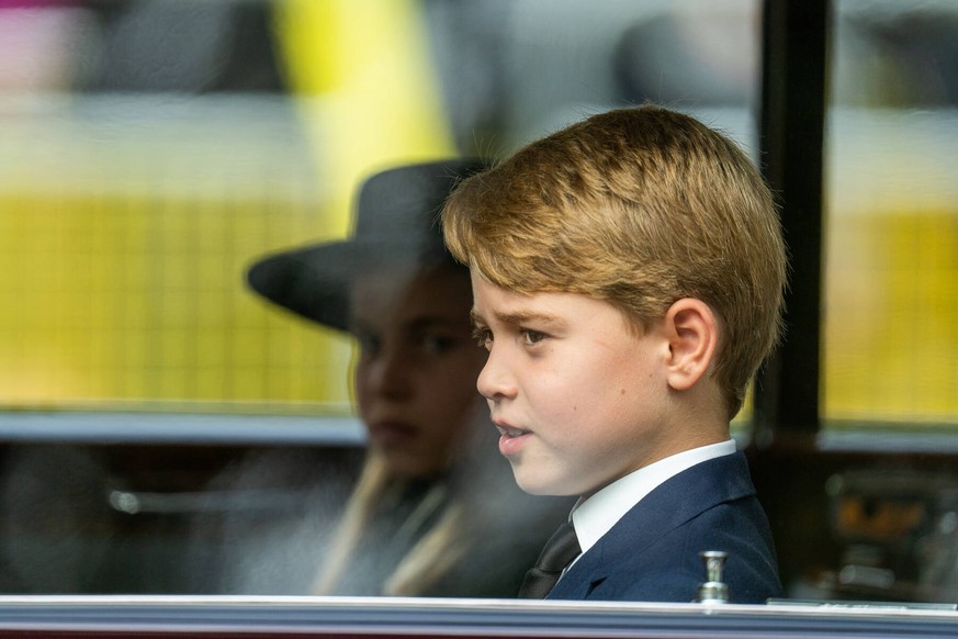 . 19/09/2022. London, United Kingdom. Prince George at the State Funeral of Queen Elizabeth II at Westminster Abbey in London PUBLICATIONxINxGERxSUIxAUTxHUNxONLY xPoolx/xi-Imagesx IIM-23789-0004