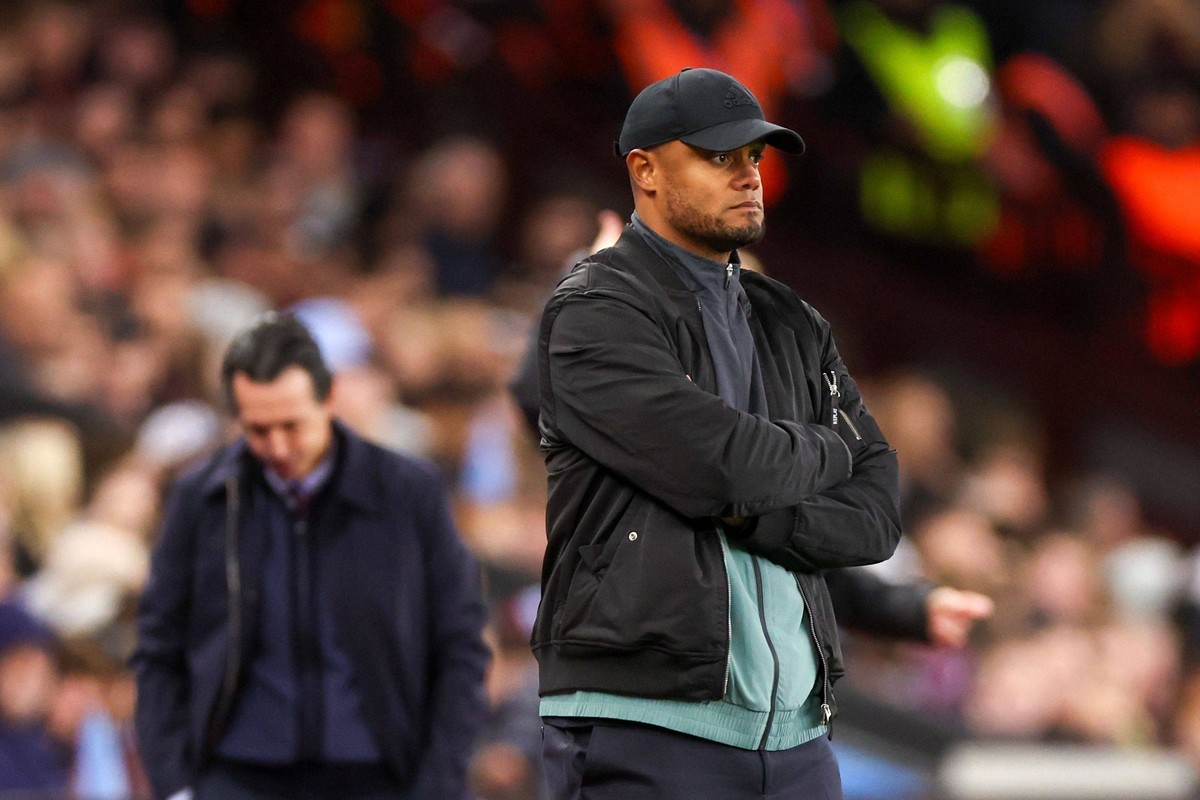 Sport Bilder des Tages Vincent Kompany Manager of Bayern Munich Aston Villa v Bayern Munich, UEFA Champions League, Group Stage, Football, Villa Park, Birmingham, UK - 02 Oct 2024 EDITORIAL USE ONLY N ...
