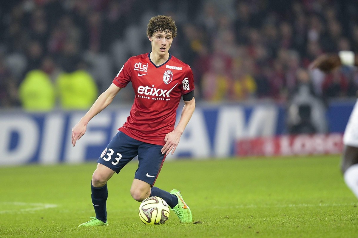 Benjamin PAVARD (Lille) FOOTBALL : Losc vs Rennes - Ligue 1 - 15/03/2015 JBAutissier/Panoramic PUBLICATIONxNOTxINxFRAxITAxBEL

Benjamin Lille Football LOSC vs Rennes Ligue 1 15 03 2015 JBAutissier P ...