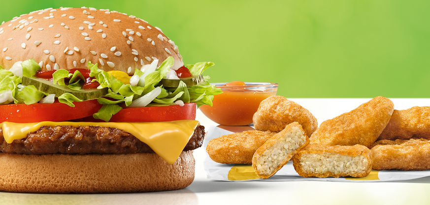 Ab jetzt dauerhaft im Sortiment: Burger und Nuggets in pflanzlicher Variante.