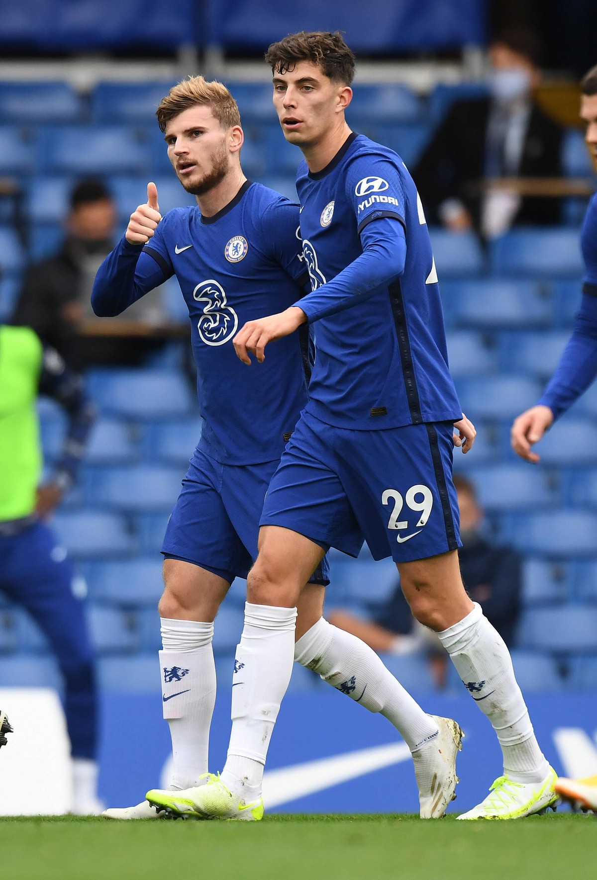 Zwei Nationalspieler in Diensten der Blues: Timo Werner (l.) und Kai Havertz sollen die Offensive des FC Chelsea beleben.
