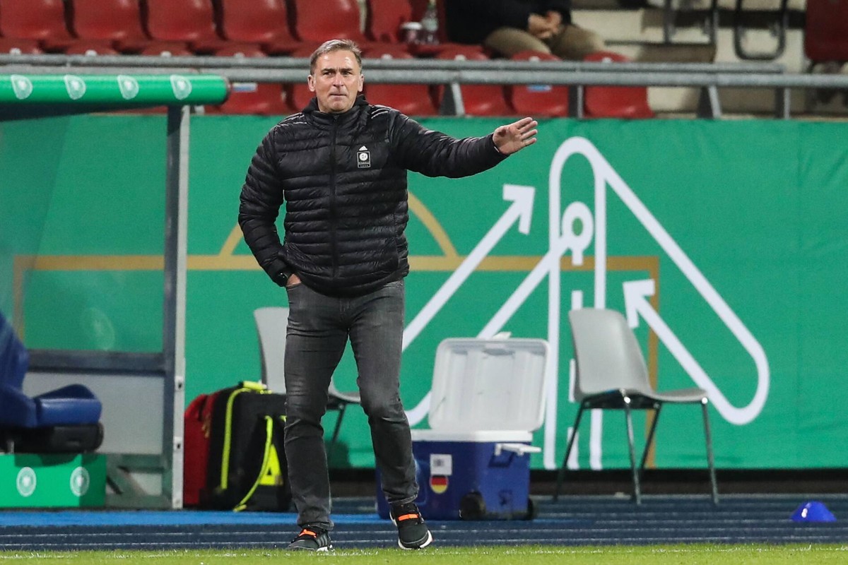 Trainer Stefan Kuntz Deutschland - U 21 EM Qualifikationsspiel Deutschland vs. Wales im Eintracht Stadion in Braunschweig - Fu�ball,Mann,M�nner,Deutschland,17.11.2020 *** Coach Stefan Kuntz Germany U ...