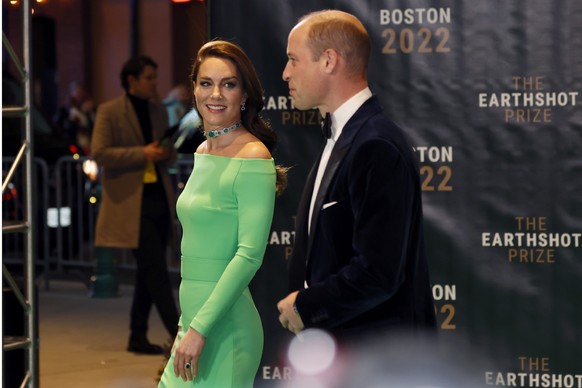 02.12.2022, USA, Boston: Prinz William von Wales und seine Frau Kate, Prinzessin von Wales, kommen zur zweiten j�hrlichen Earthshot-Preisverleihung in die MGM Music Hall in Boston. Foto: Mary Schwalm/ ...