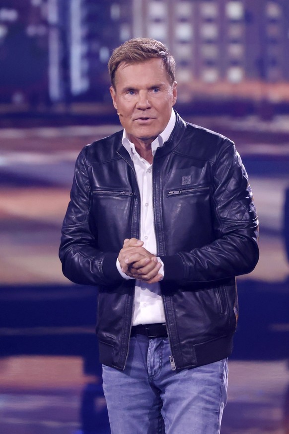 DSDS-Juror Dieter Bohlen bei der ersten Live-Sendung der Castingshow Deutschland sucht den Superstar 20 . Die RTL-Castingshow Deutschland sucht den Superstar DSDS wird entgegen früheren Ankündigungen  ...