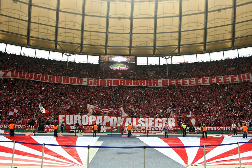 Wieder Bayern! Im Triple-Jahr 2013 forderten die Bayern-Fans nach Meisterschaft und Champions-League-Sieg eine "Zuuuuuuuuuu-Gaaaaaaaaaa-Beeeeeeeeee!!!" in Berlin – und die bekamen sie.