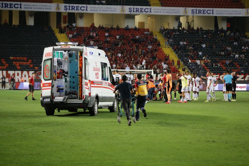 GAZIANTEP, TURKEY - AUGUST 21: Fabrice N&#039;Sakala, who fell ill and fell to the ground, was taken to the hospital by an ambulance that entered the field during Turkish Super Lig soccer match betwee ...