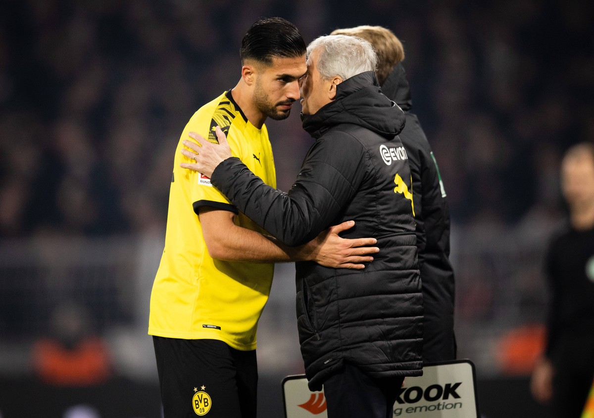 Dortmund, 14.02.2020 Emre Can BvB,Trainer Lucien Favre BvB Borussia Dortmund - Eintracht Frankfurt *** Dortmund, 14 02 2020 Emre Can BvB ,Trainer Lucien Favre BvB Borussia Dortmund Eintracht Frankfurt