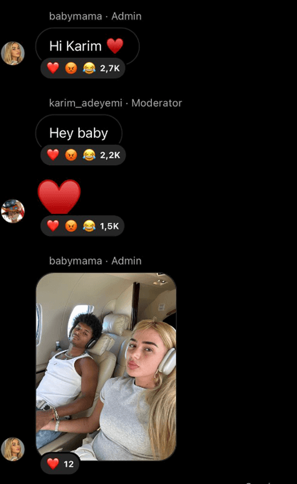 Das Paar teilt süße Chat-Nachrichten.