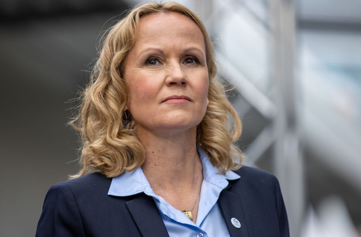 BERLIN, GERMANY - MAY 26: Steffi Lemke (B90/Greens), Federal Minister for the Environment, gives a statement at the doorstep before a meeting of G7 energy ministers on the situation in Ukraine at the  ...