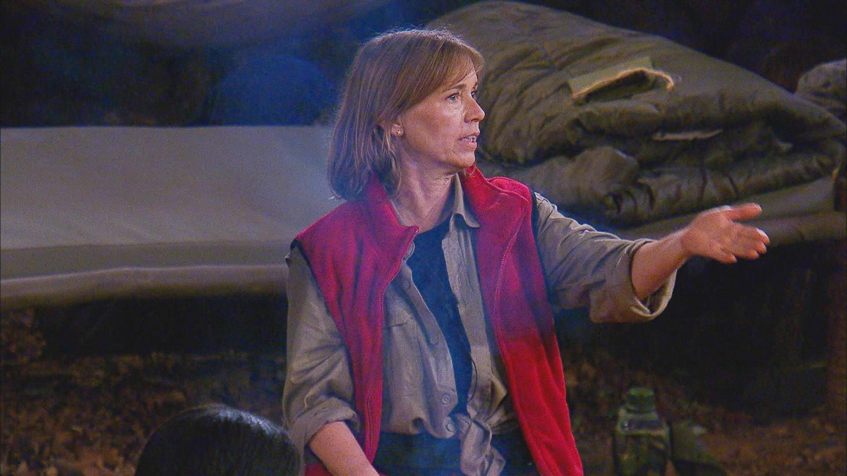 ACHTUNG: SPERRFRIST FÜR ALLE MEDIEN BIS DONNERSTAG, 27.01.2022, 22.15 UHR !!! Tag 7 im Camp. Teamchefin Tina Ruland führt ein hartes Regiment. Die Schauspielerin hat eine ganz klare Vorstellung davon, ...