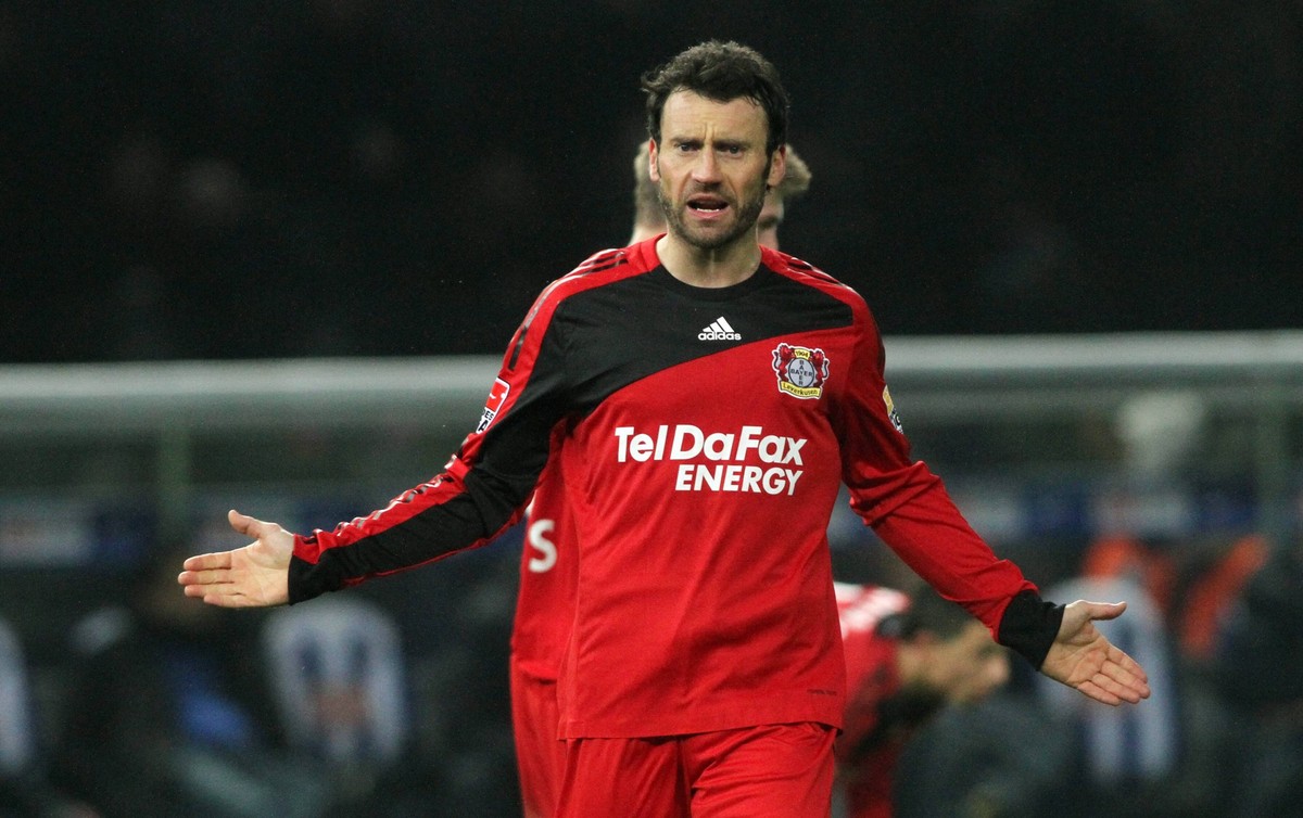 Bildnummer: 05241247 Datum: 11.12.2009 Copyright: imago/Contrast
Sport / Fu�ball Fussball / Bundesliga / Olympiastadion Berlin / Saison 09/10 / 11.12.2009 / Bayer 04 Leverkusen / Tomasz Zdebel; Herre ...