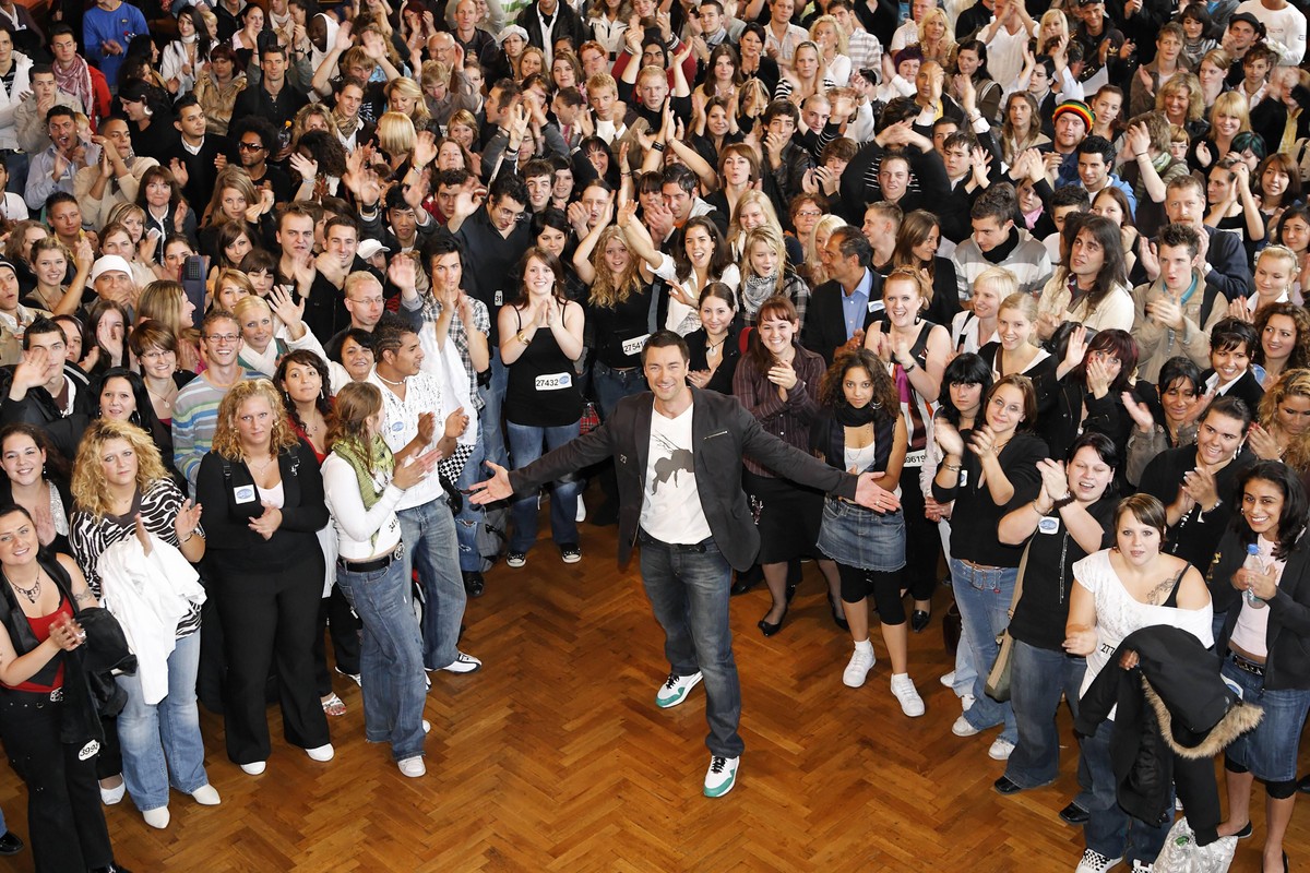 Bildnummer: 52140338 Datum: 11.09.2007 Copyright: imago/Stephan G�rlich
Moderator Marco Schreyl (Mitte, GER) und Bewerber f�r die TV Show - Deutschland sucht den Superstar - in M�nchen, Personen , op ...