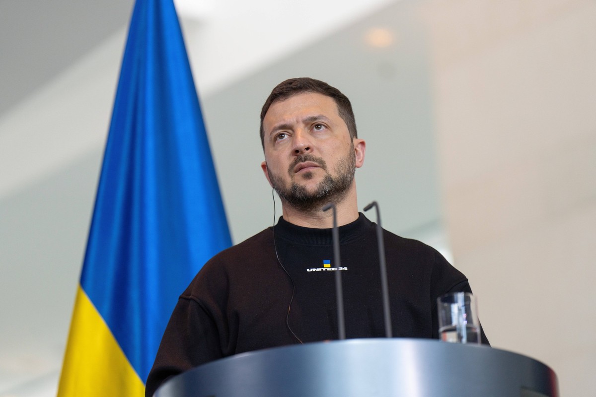 RECORD DATE NOT STATED Präsident Wolodymyr Selensky Staatsbesuch vom Präsidenten der Ukraine, Wolodymyr Selensky. Begrüßung mit militärischen Ehren im Bundeskanzleramt in Berlin durch Bundeskanzler Ol ...