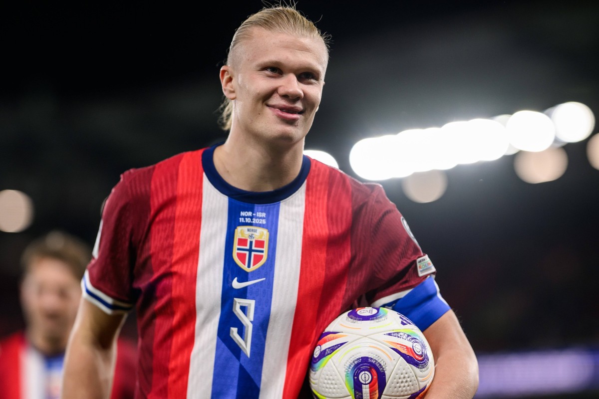 251011 Erling Braut Haaland of Norway after the FIFA World Cup, WM, Weltmeisterschaft, Fussball Qualifier football match between Norway and Israel on October 11, 2025 in Oslo. Photo: Vegard Grott / BI ...