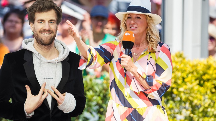 Mainz ZDF Fernsehgarten, 02.06.2019 Andrea Kiewel, ZDF Fernsehgarten, 02.06.2019, Foto Eibner *** Mainz ZDF Television Garden, 02 06 2019 Andrea Kiewel, ZDF Television Garden, 02 06 2019, Photo Eibner ...