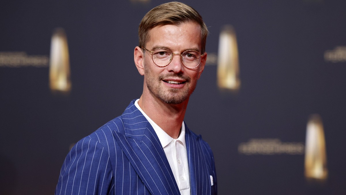 Joko Winterscheidt im StarPorträt Karriere, Beziehung, Kinder und Startups
