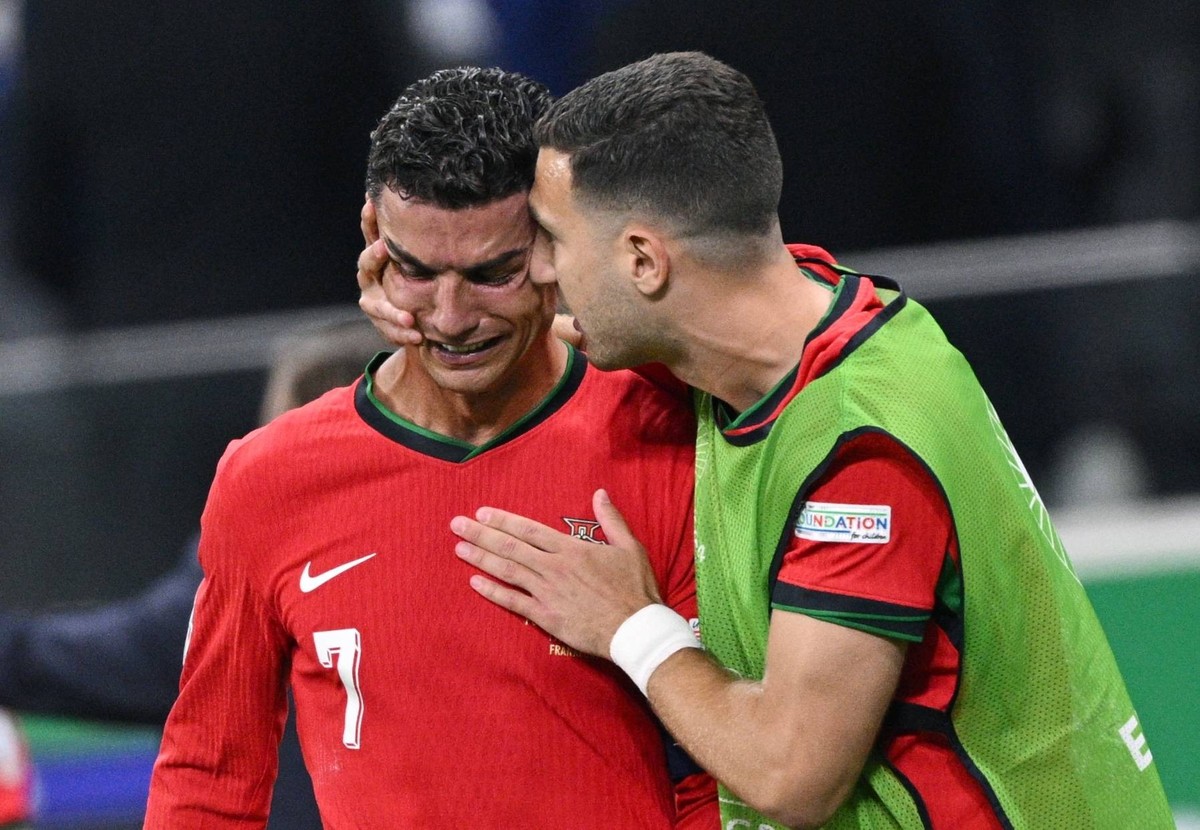 Germany Soccer Euro 2024 Portugal - Slovenia 8720840 01.07.2024 Portugal s Cristiano Ronaldo reacts during a break in the UEFA EURO, EM, Europameisterschaft,Fussball 2024 round of 16 soccer match betw ...
