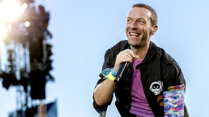 Chris Martin and Coldplay perform at Ullevi Arena in Gothenburg, Sweden July 8, 2023. GÖTEBORG SWEDEN x9200x *** Chris Martin and Coldplay perform at Ullevi Arena in Gothenburg, Sweden July 8, 2023 GÖ ...