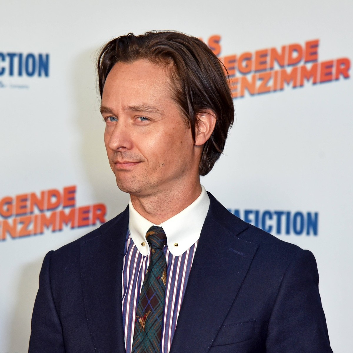 Tom Schilling bei der Premiere von DAS FLIEGENDE KLASSENZIMMER im Kino in der Kulturbrauerei in Berlin am 01.10.2023 *** Tom Schilling at the premiere of DAS FLIEGENDE KLASSENZIMMER at the cinema in t ...