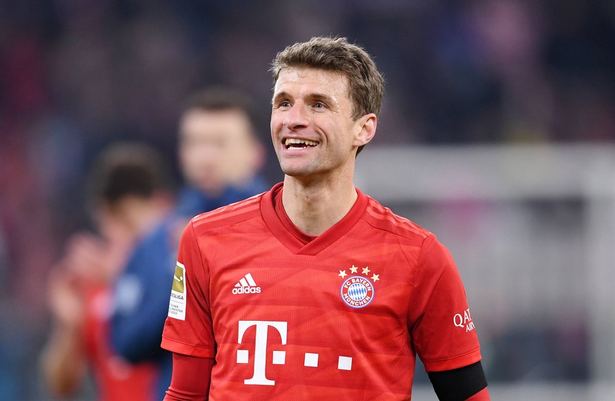 Fussball 1. Bundesliga Saison 2019/2020 19. Spieltag FC Bayern Muenchen - FC Schalke 04 25.01.2020 Thomas Mueller FC Bayern Muenchen lacht 
Unter Flick hatten die Spieler einen guten Trainer der sie i ...