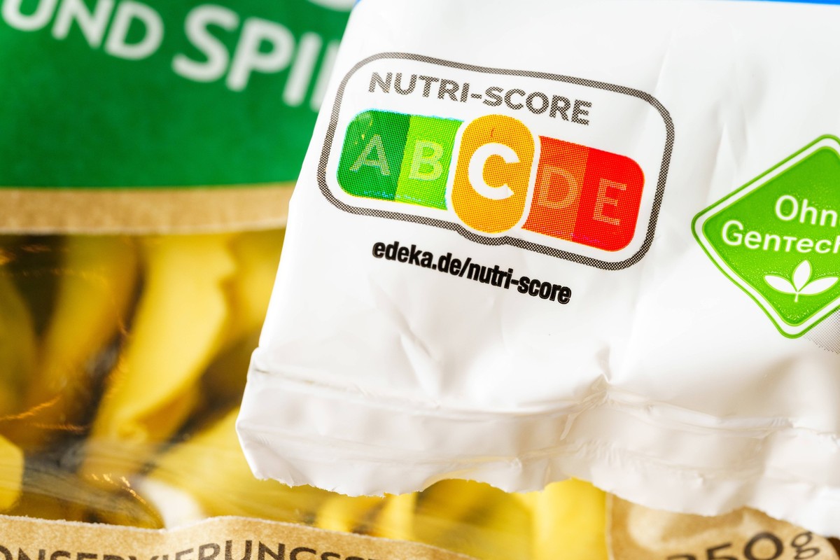Augsburg, Bavaria, Germany - March 14, 2024: Nutri-Score on a product packaging. Food traffic light and labeling Nutri Score *** Nutri-Score auf einer Produkt Verpackung. Lebensmittel Ampel und Kennze ...