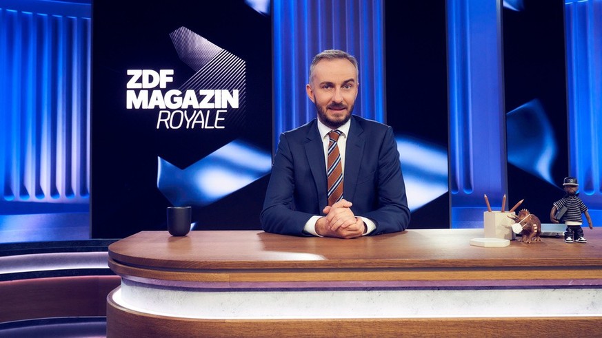 Jan Böhmermann im Studio.