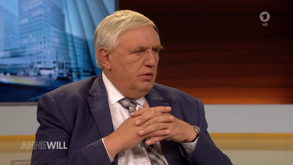 Karl-Josef Laumenn (CDU) will, dass vor allem die Ärmeren unterstützt werden.