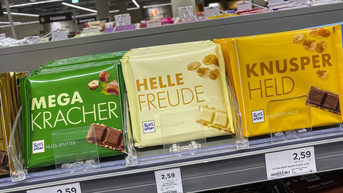 Ritter Sport in der Kritik. Trotz russischer Invasion in der Ukraine h