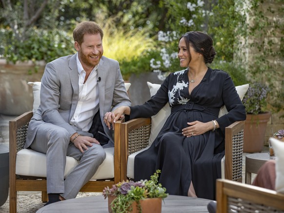 dpatopbilder - HANDOUT - 16.02.2021, ---: Dieses von Harpo Productions am 08.03.2021 zur Verf�gung gestellte Bild zeigt Prinz Harry von Gro�britannien und seine Ehefrau Herzogin Meghan w�hrend eines I ...