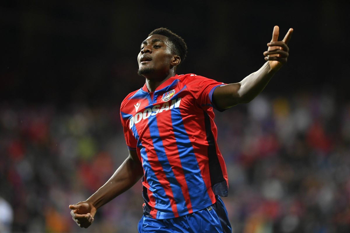 Rafiu Durosinmi of Plzen celebrates a goal during the European Conference League 4th qualifying round return football match Viktoria Plzen vs Tobol Kostanay in Pilsen, Czech Republic, August 31, 2023. ...