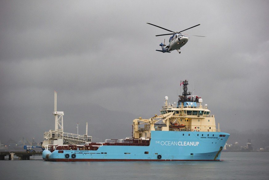 Das Schiff von "The Ocean Cleanup" ist während eines Zwischenstopps im Hafen Vancouvers zu sehen.