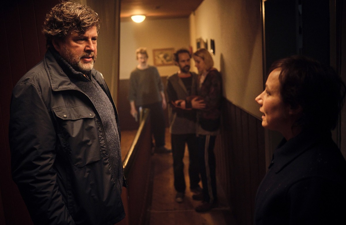 ARD/SWR TATORT: DER REINI, Fernsehfilm, Deutschland 2025, am Sonntag (16.11.25) um 20:15 Uhr im ERSTEN.
Und jetzt? Wie können Friedemann (Hans-Jochen Wagner, l.) und Franziska (Eva Löbau, r.) mit der  ...