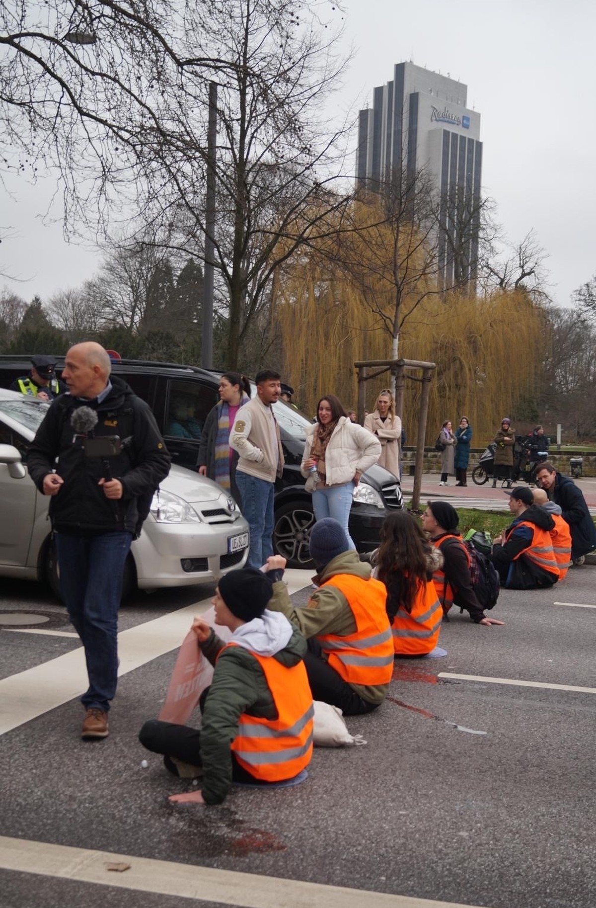 Viele Menschen sind dankbar für ihren Protest, sagt Aktivistin Lea.