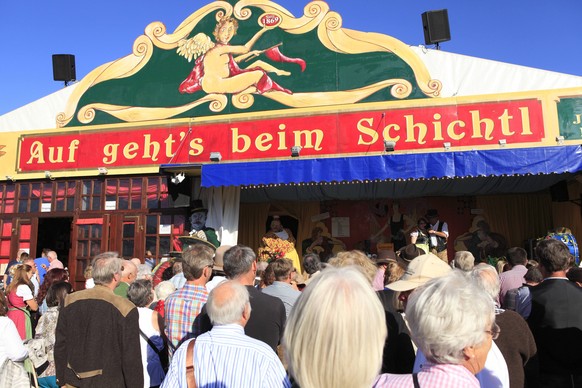 Auf geht_s beim Schichtl, Oktoberfest, München, Bayern, Deutschland | Verwendung weltweit