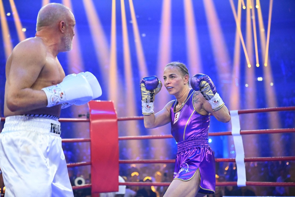 Stefan Raab vs. Regina Halmich
+++ Die Verwendung des sendungsbezogenen Materials ist nur mit dem Hinweis und Verlinkung auf RTL+ gestattet. +++