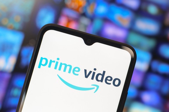 Photo illustration in Canada - 22 Jan 2025 In this photo illustration, the Amazon Prime Video logo is seen displayed on a smartphone screen. Canada Copyright: xThomasxFullerx/xSOPAxImagesx TFSPI_22012 ...